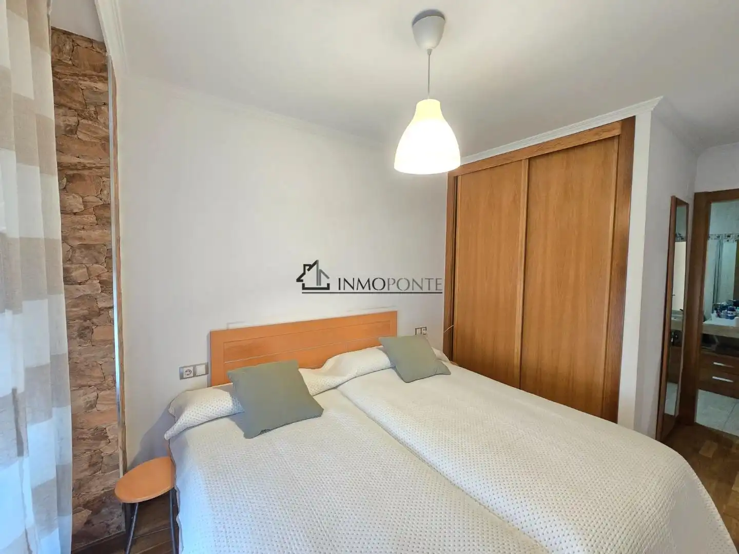Piso de 80 m² en Poio