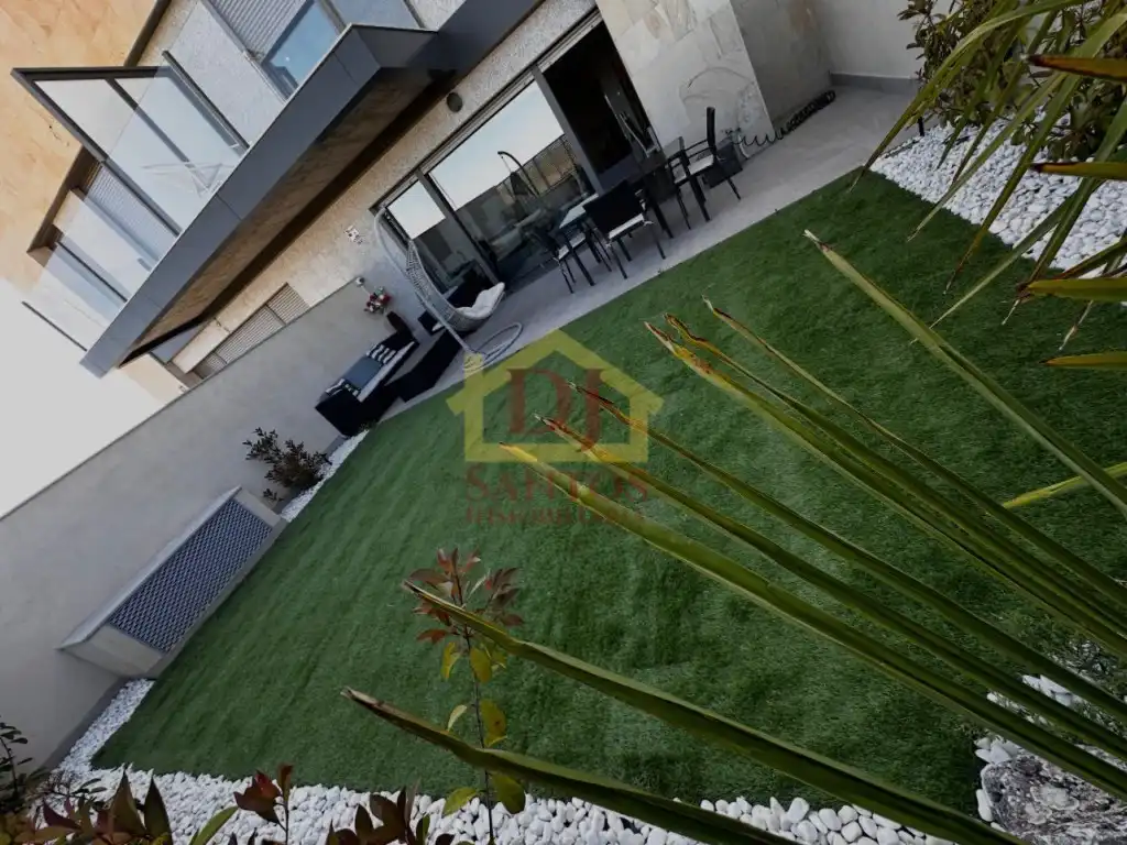 Piso de 300 m² en Aldeatejada