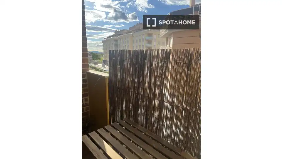Habitación 90 m², Dénia
