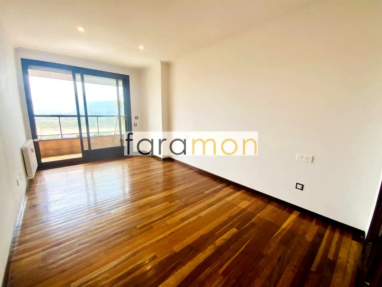Piso de 185 m² en Vigo
