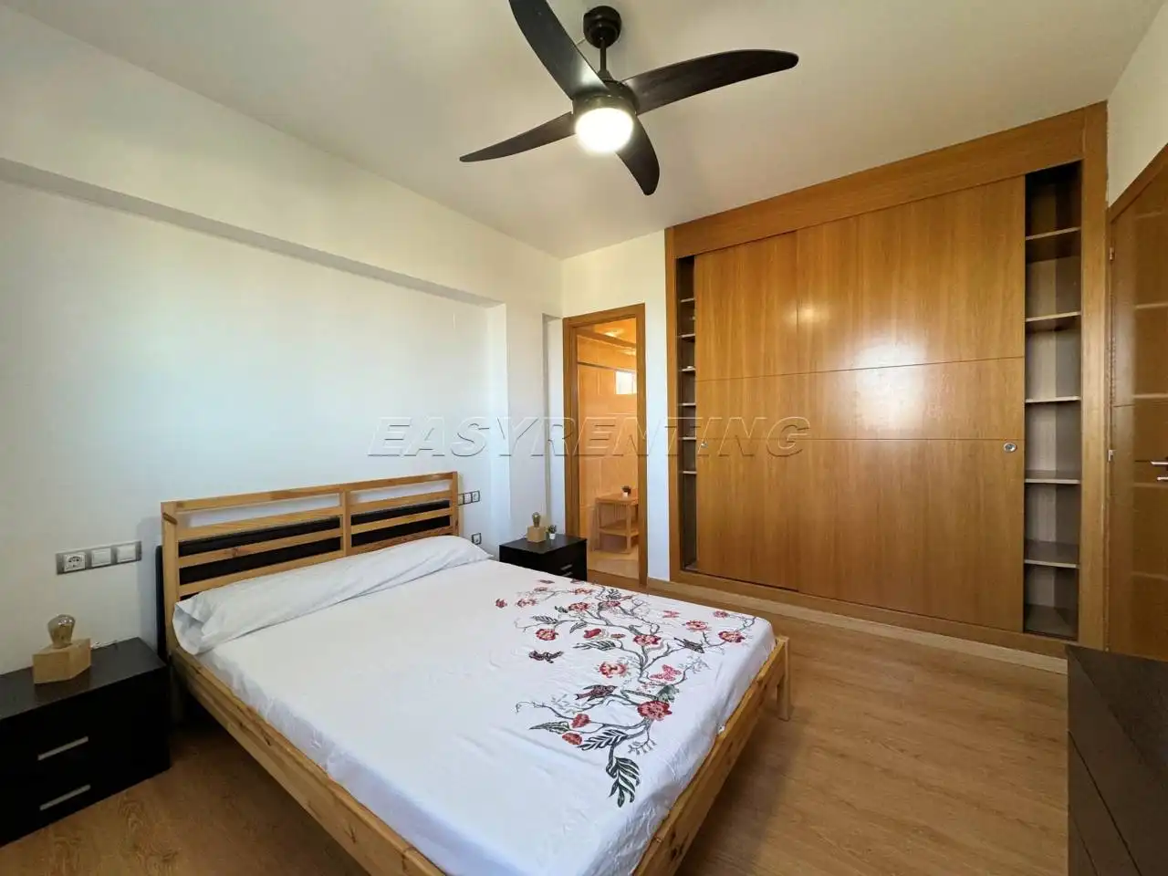 Haus 184 m² in La Línea de la Concepción