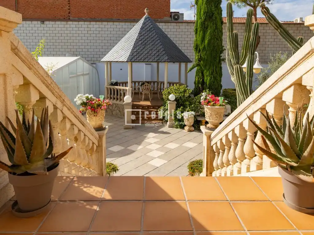 Piso de 1056 m² en Madridejos