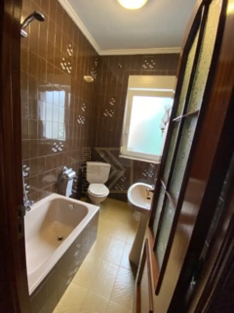 Piso de 80 m² en Camargo