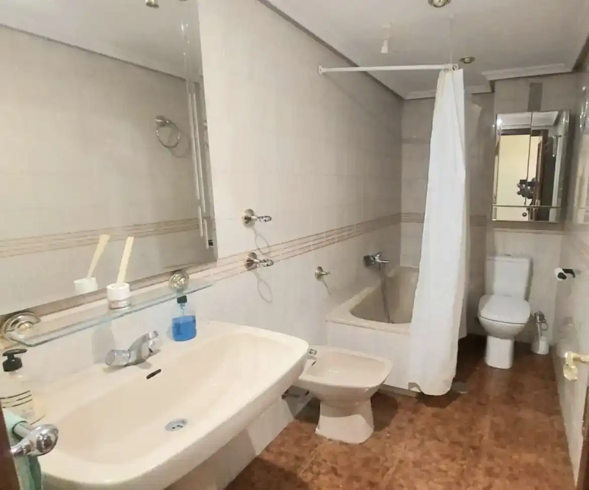 Piso de 98 m² en Jaén