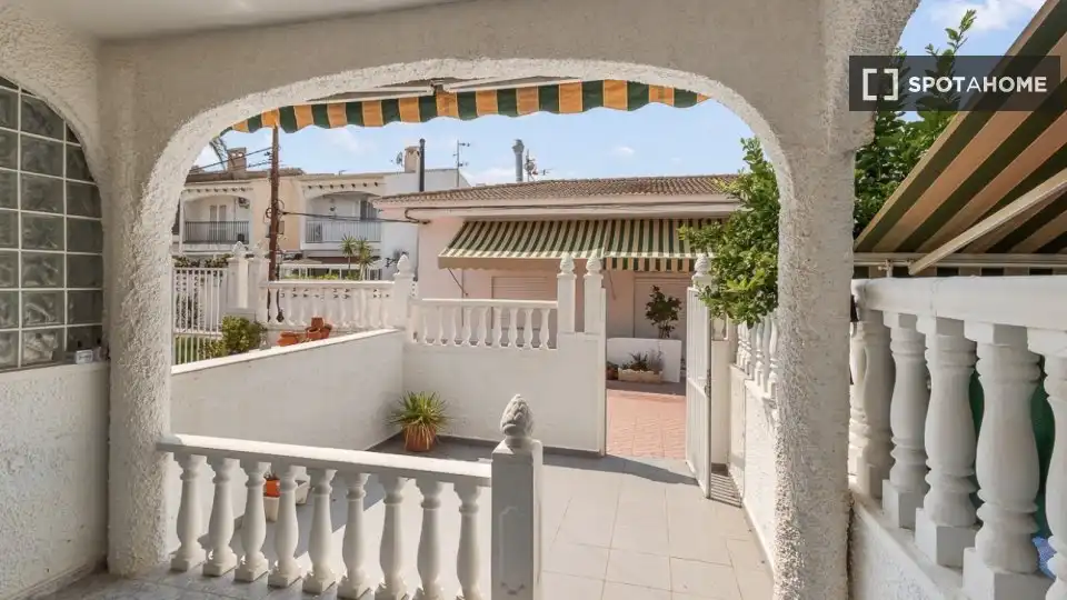 Habitación 81 m², Santa Pola