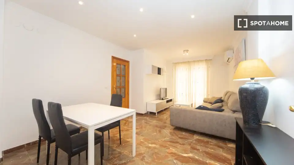 Habitación 92 m², Granada