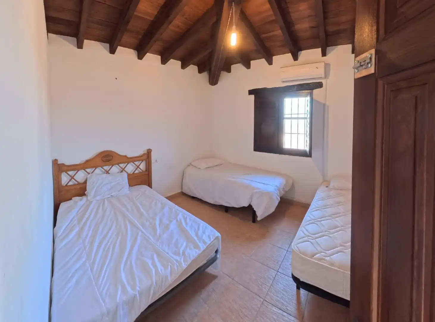 Casa de 200 m² en Almáchar