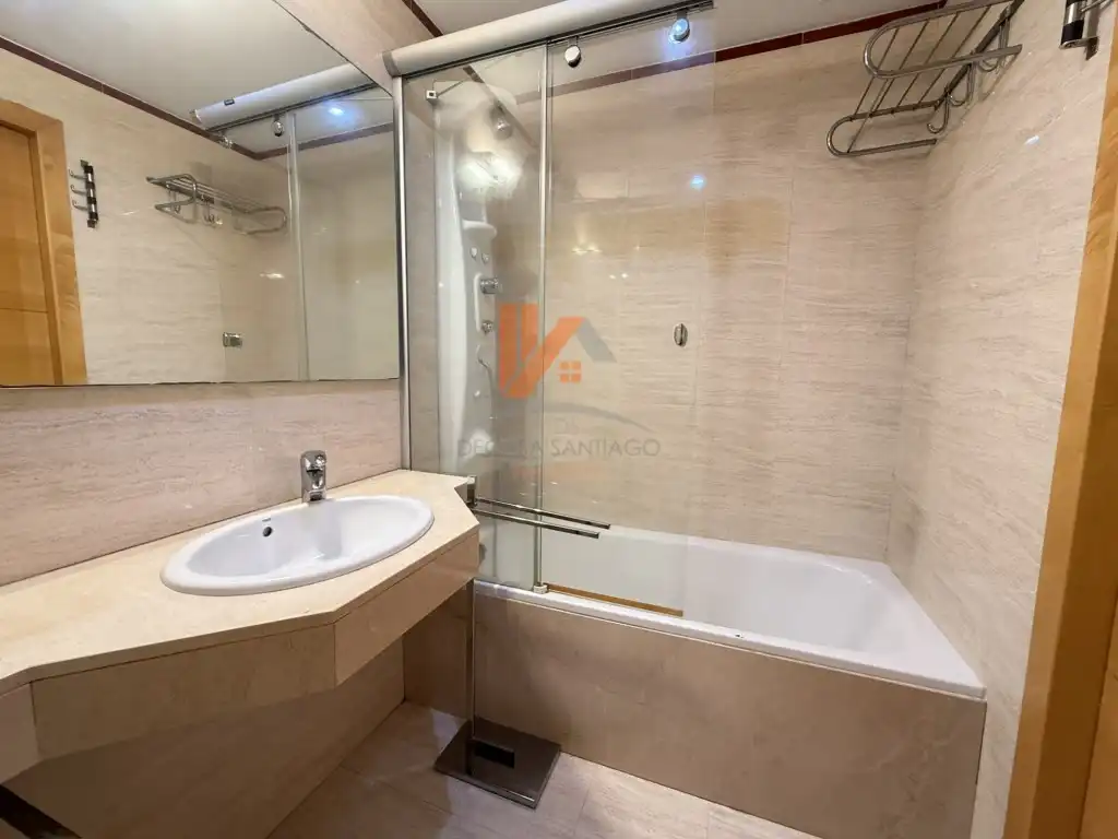 Pis de 138 m² a Santiago de Compostel·la