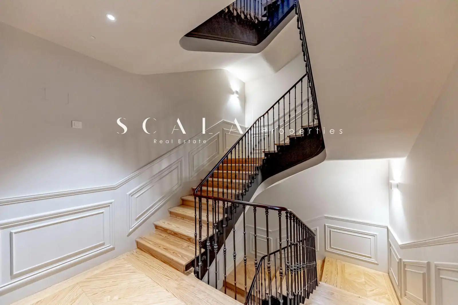 Appartamento 217 m² a Madrid