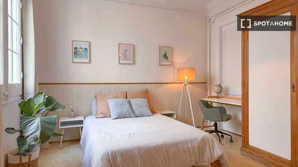 Habitación 250 m², Barcelona