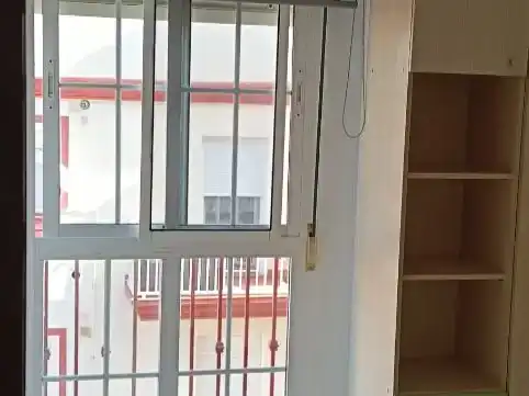 Piso de 90 m² en La Línea de la Concepción