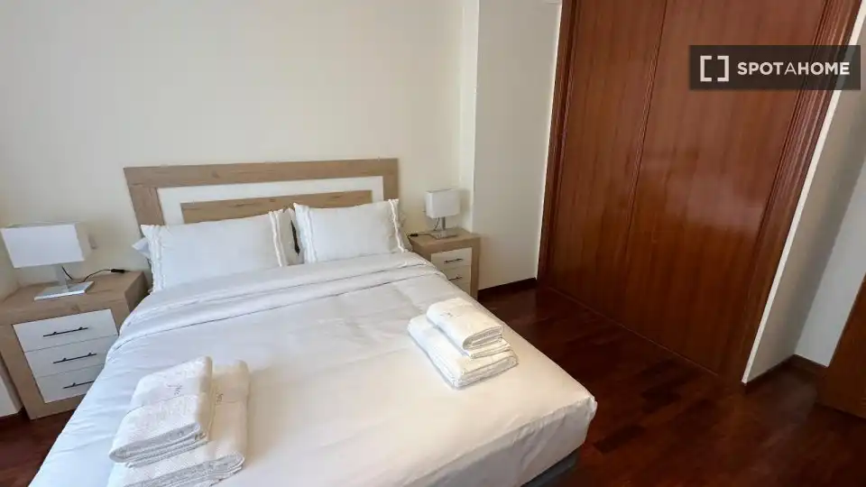 Habitación 81 m², Oviedo