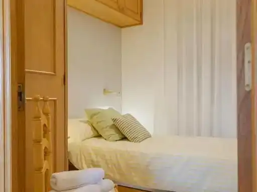 Habitación 75 m², Pontevedra