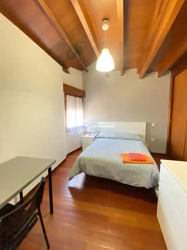 Quarto para alugar, Segovia