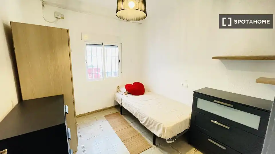 Habitación 86 m², Valencia