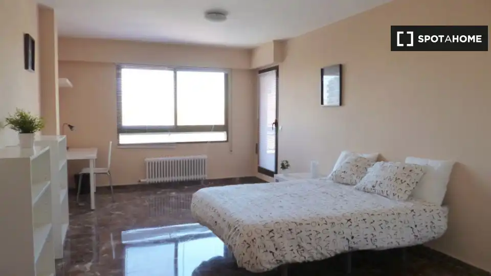 Habitación 115 m², Zaragoza