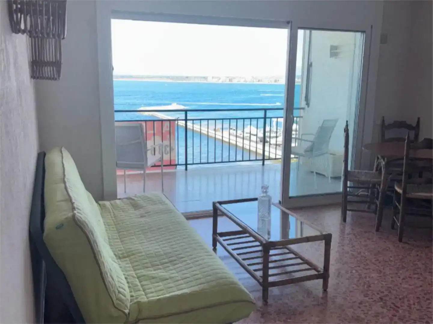 Piso de 60 m² en Roses