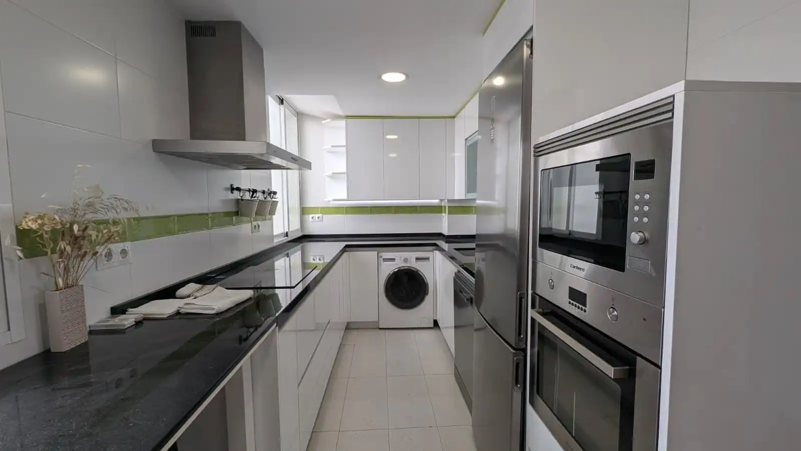 Flat 145 m² in Granada