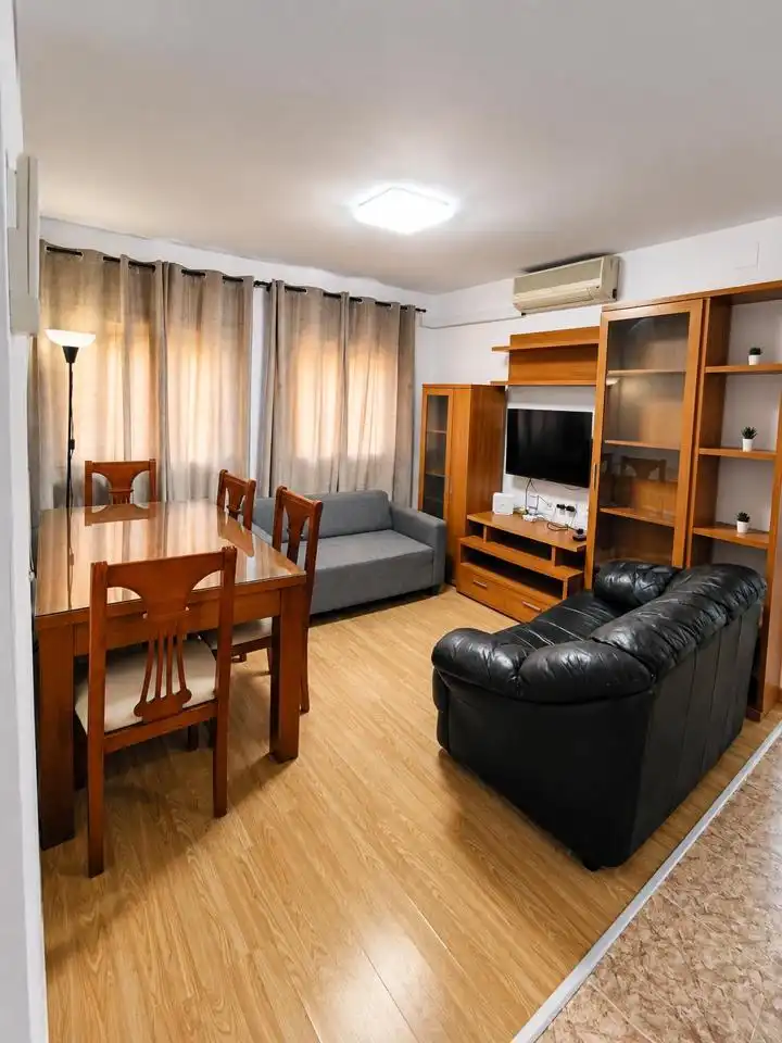 Flat 70 m² in Granada