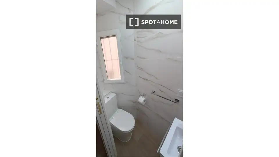Habitación 77 m², Alicante