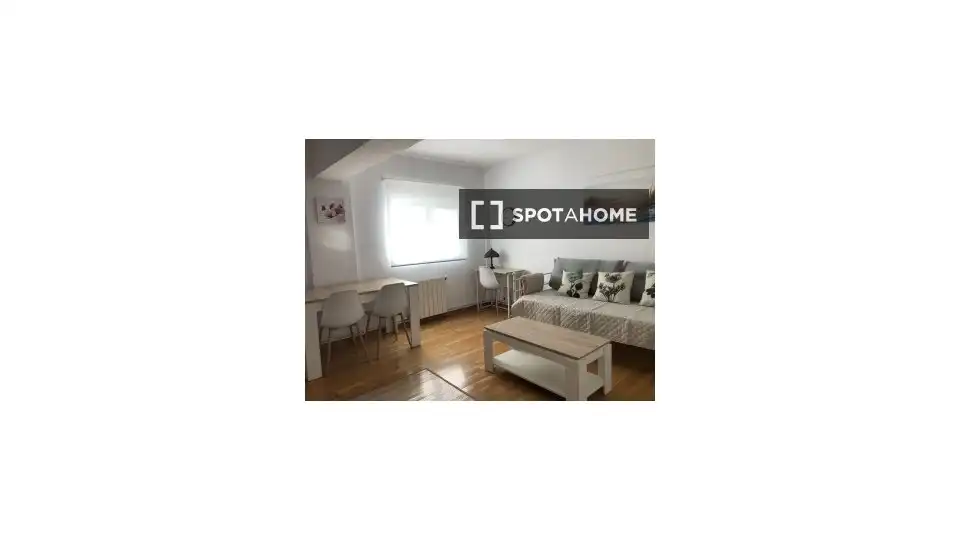 Habitación 81 m², Santander