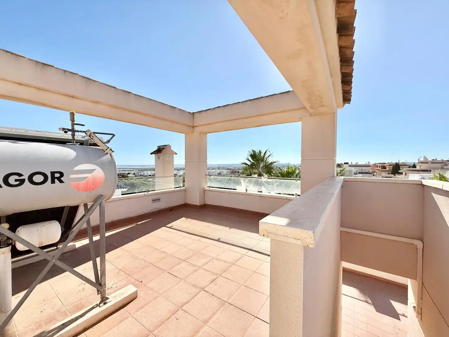 Haus 700 m² in Rojales