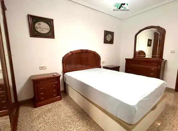 Piso de 100 m² en Baeza