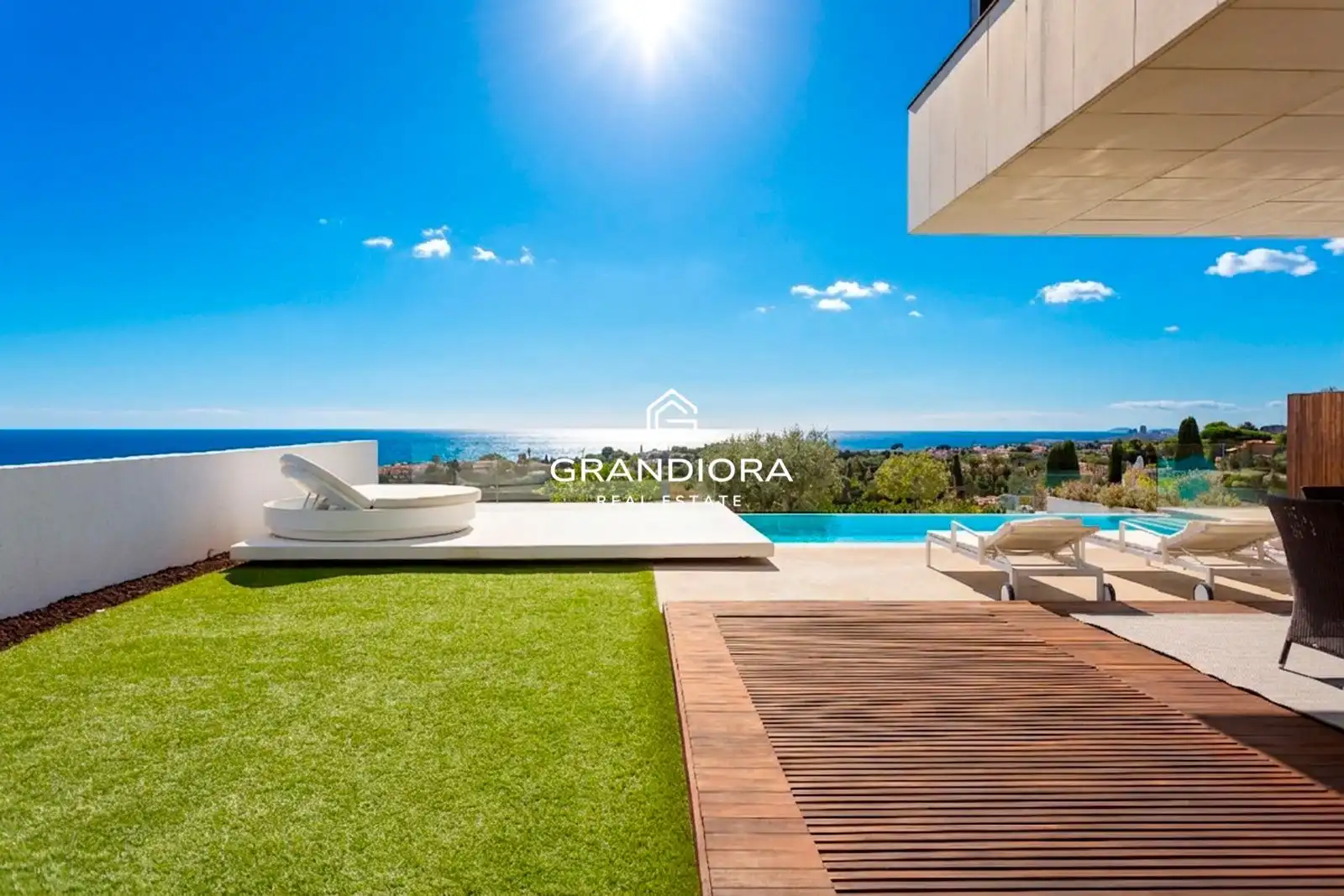 Piso de 450 m² en Población de Arroyo
