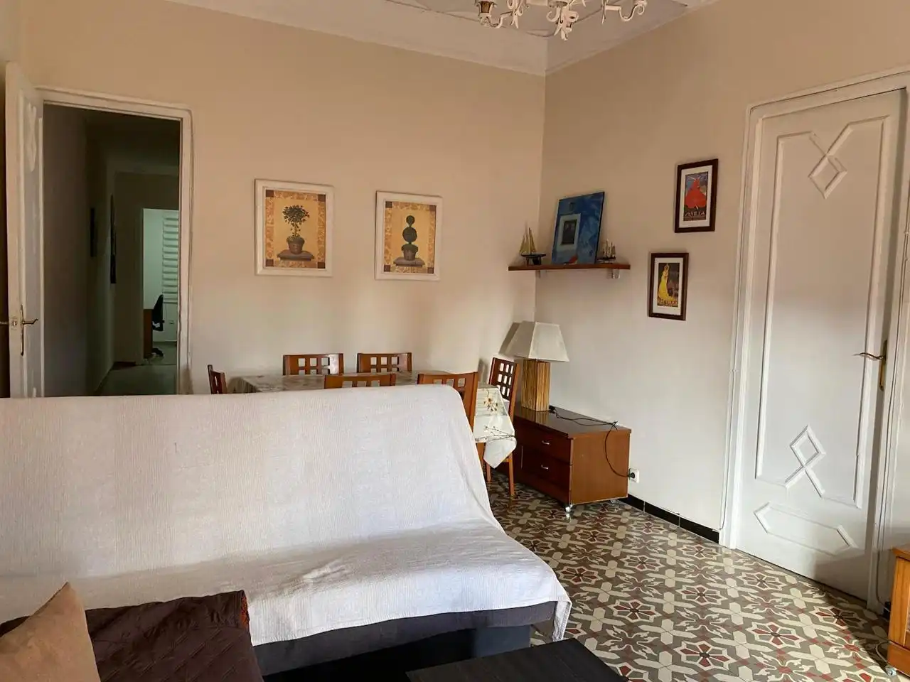 Piso de 100 m² en Melilla