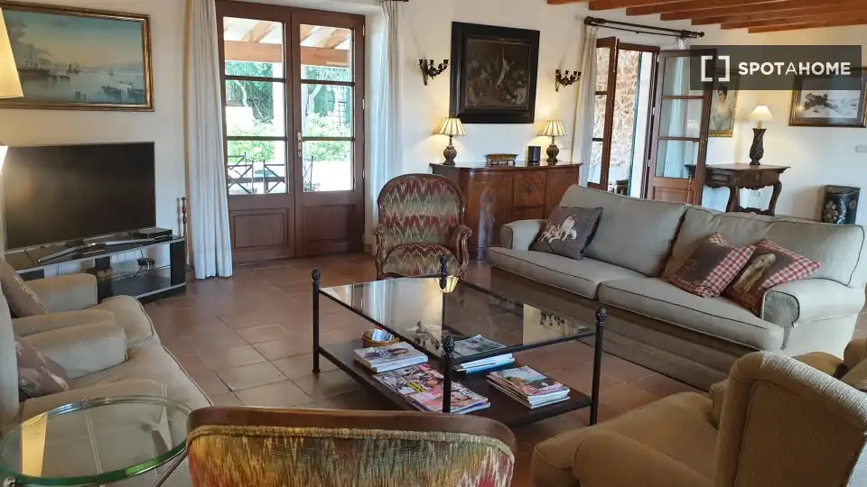 Habitación 805 m², Artà