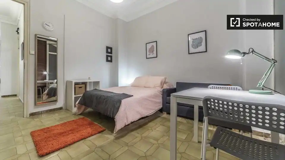 Habitación 100 m², Valencia