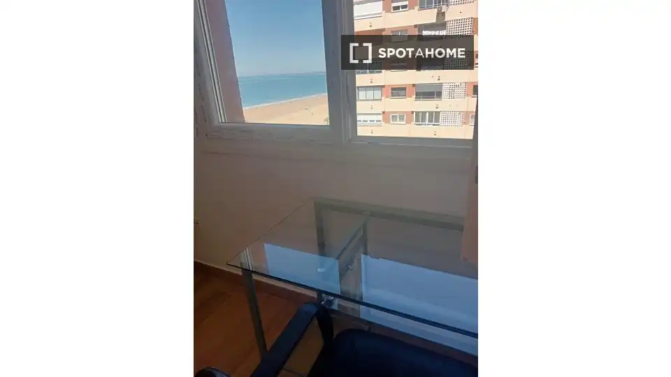 Habitación 100 m², Cádiz