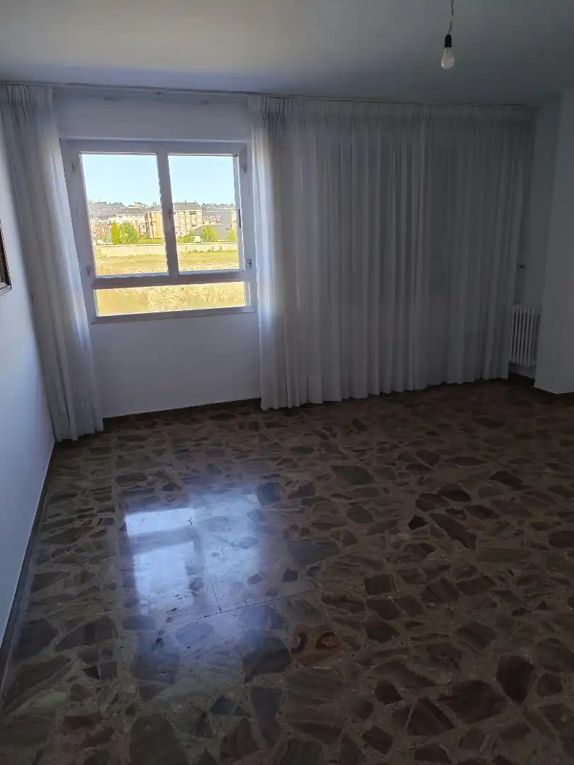 Wohnung 90 m² in Ponferrada