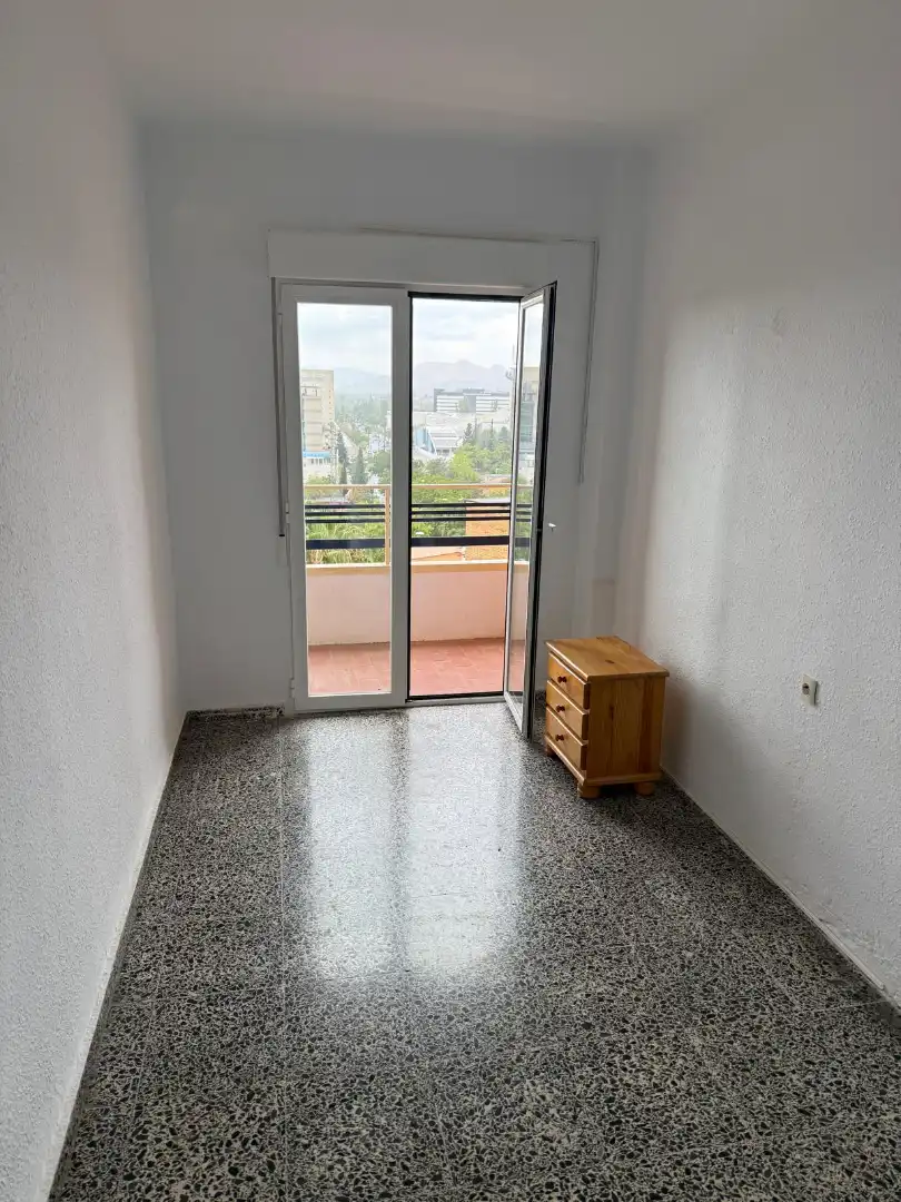 Piso de 120 m² en Granada