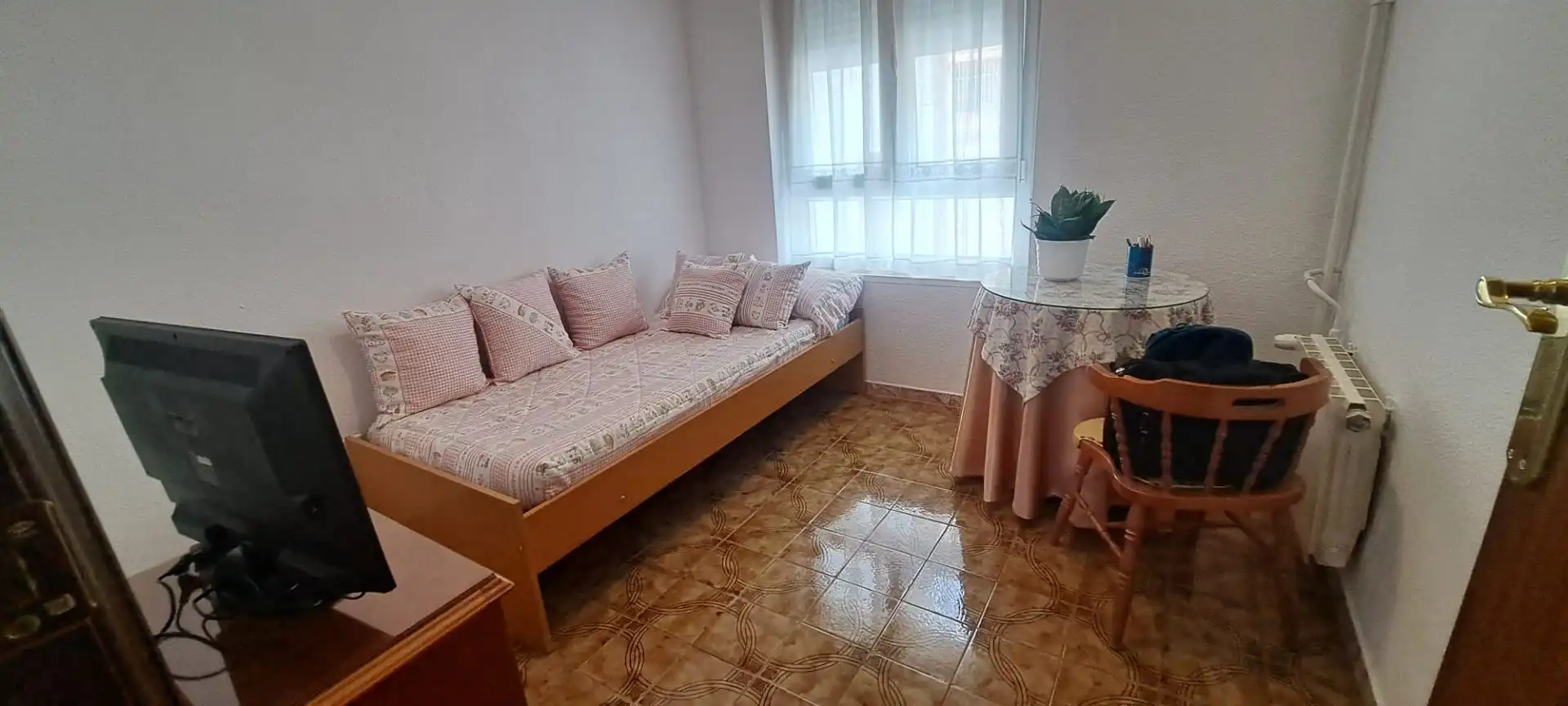 Pis de 100 m² a Àvila