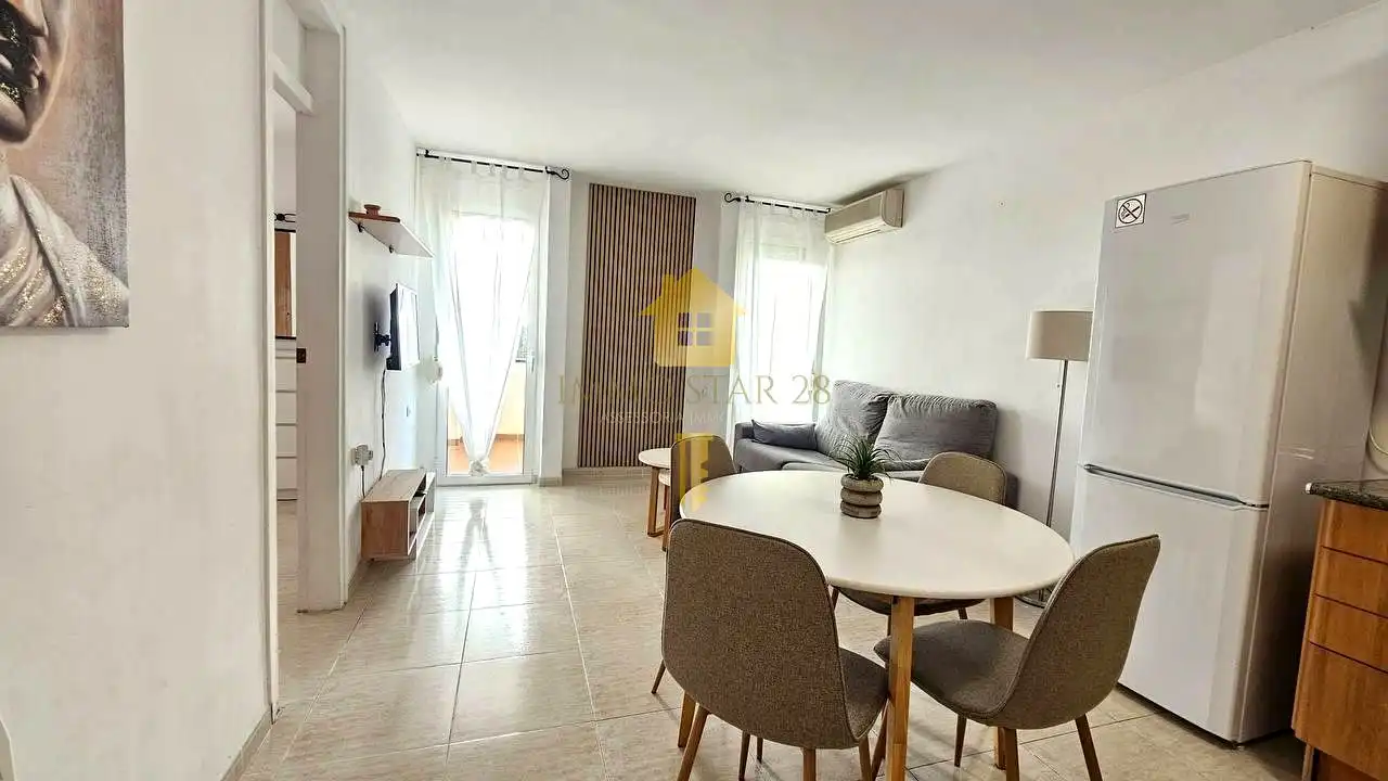 Piso de 60 m² en Roses