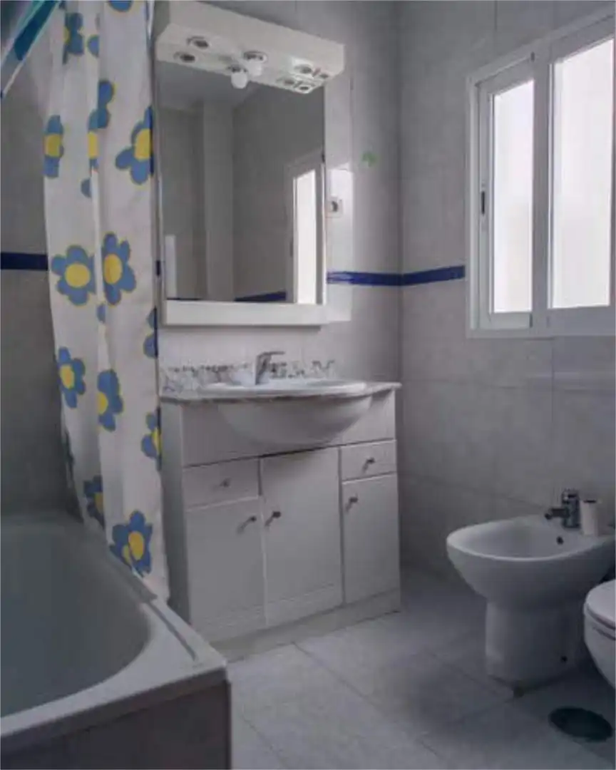Piso de 85 m² en Granada