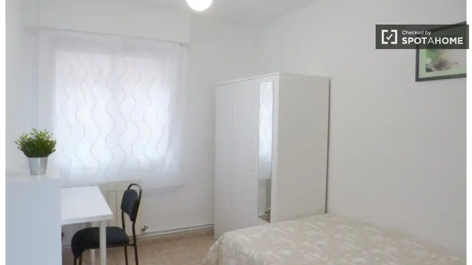 Habitación 104 m², Zaragoza