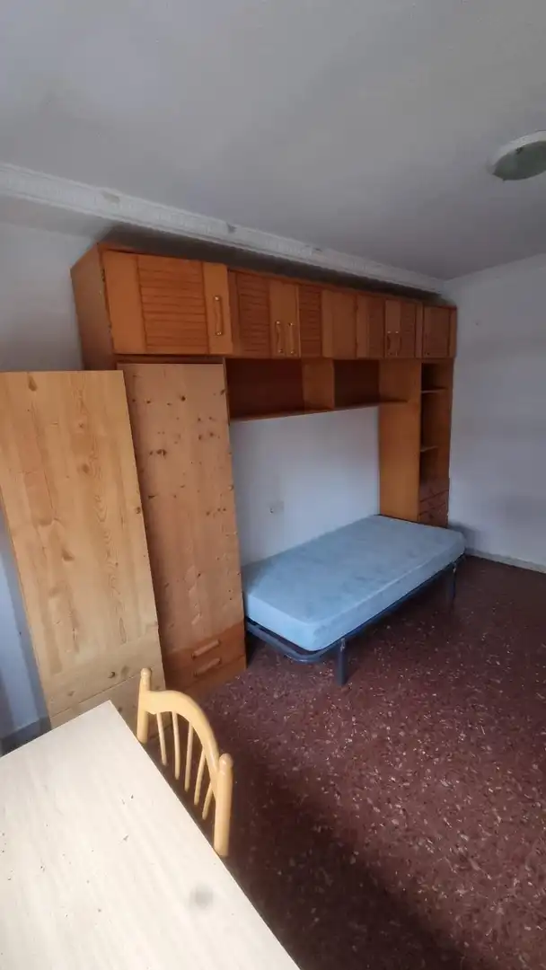 Habitación 110 m², Almería