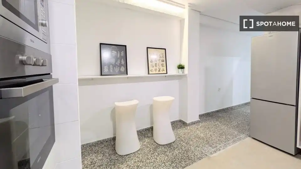 Chambre à louer, Valence