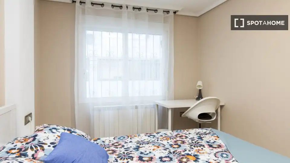 Habitación 92 m², Zaragoza