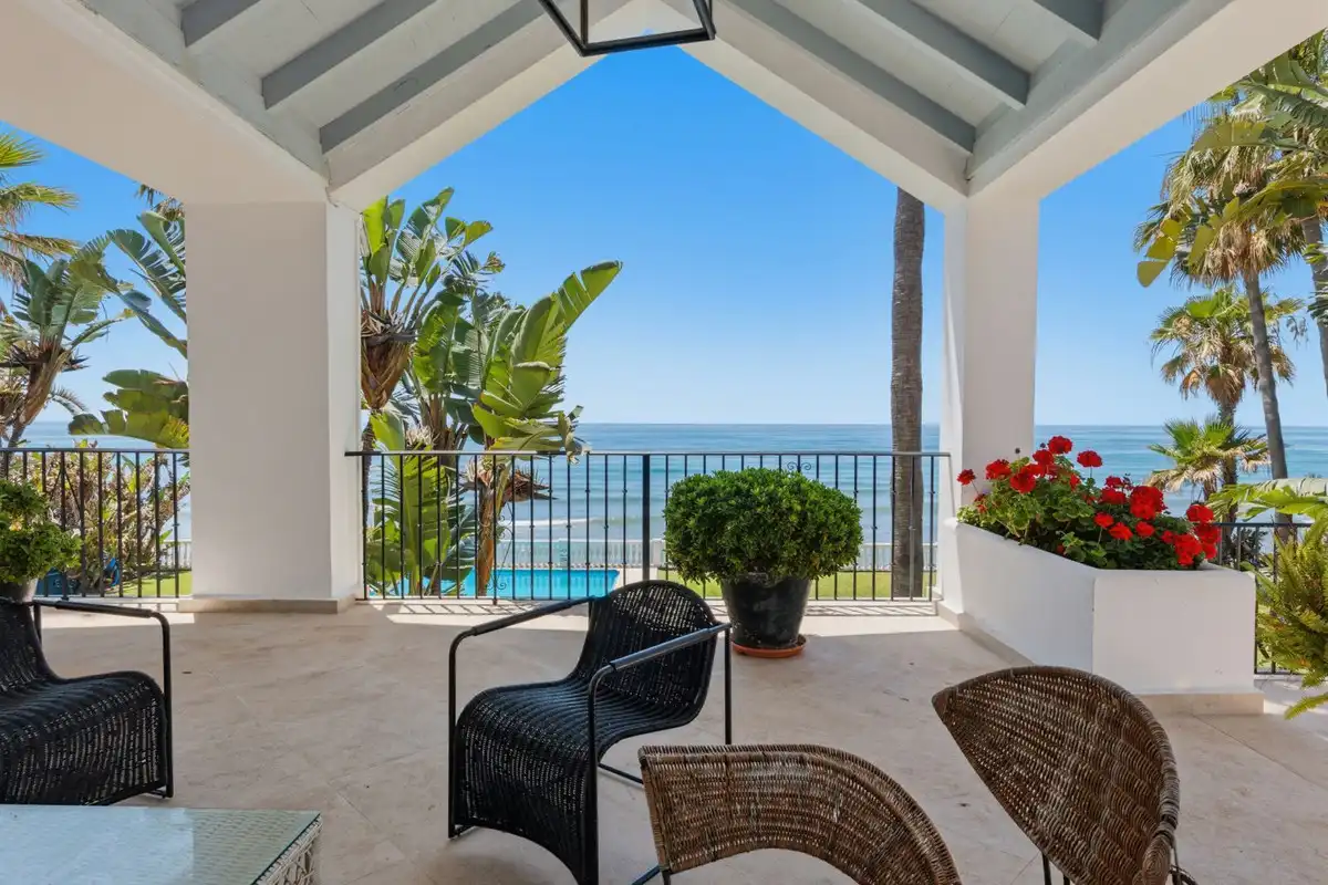 Pis de 984 m² a Estepona