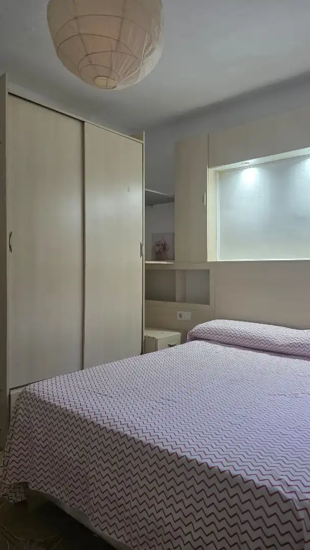 Room for rent, Girona