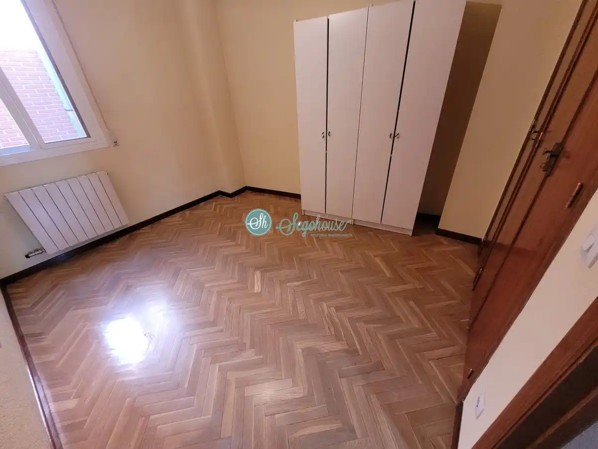 Piso de 93 m² en Segovia