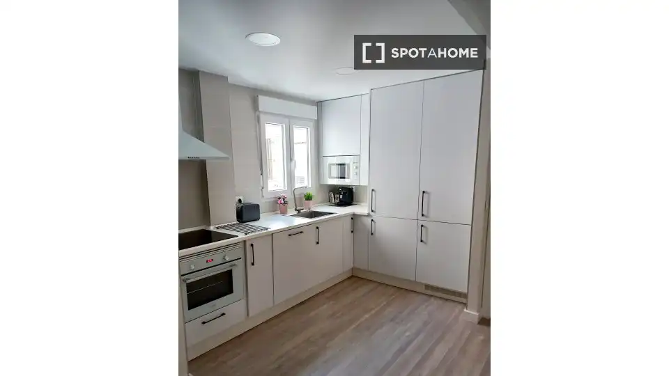Habitación 75 m², Alicante