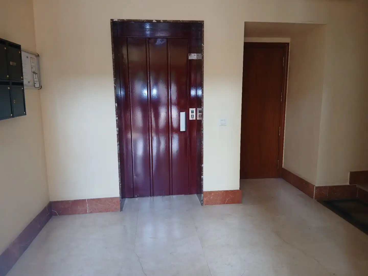 Piso de 90 m² en La Almunia de Doña Godina