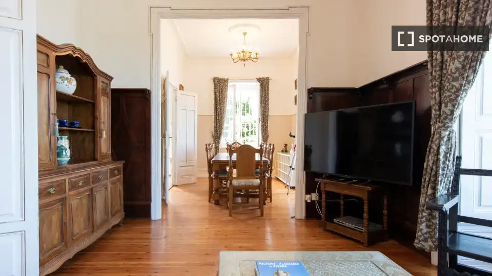 Habitación 437 m², Redondela