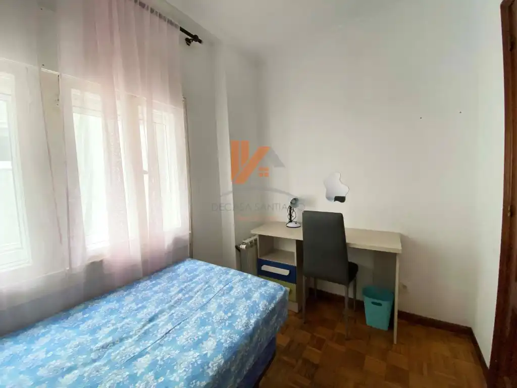 Piso de 85 m² en Santiago de Compostela