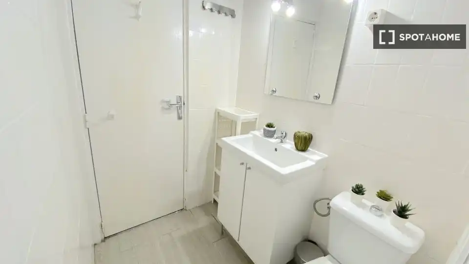 Habitación 86 m², Sevilla