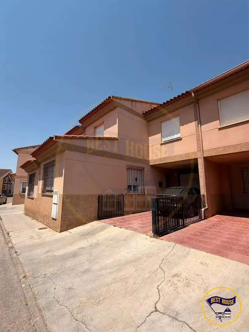 Haus 158 m² in Motilla del Palancar